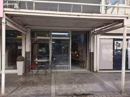 fonds de commerce à céder avec droit au bail  canet-en-roussillon (32 m²)