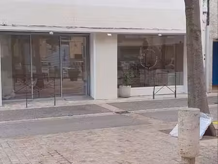 local commercial 32 m2 à toulouges