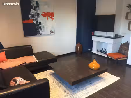 très bel appartement entièrement meublé