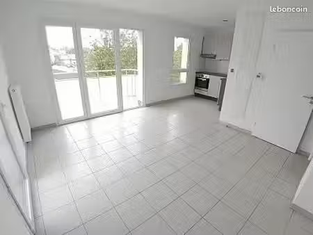 loos 10  s entier leclerc - apart.t2 47.7m² avec parking