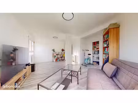 appartement 3 pièces 55 m²
