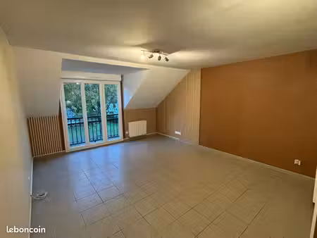 apparemment t3 aucun travaux + 2 places de parking sécurisées