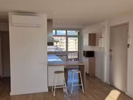 appartement t3 refait à neuf