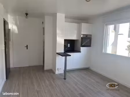 studio 1 pièce 22 m²