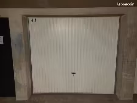 garage/box 13 m² annemasse