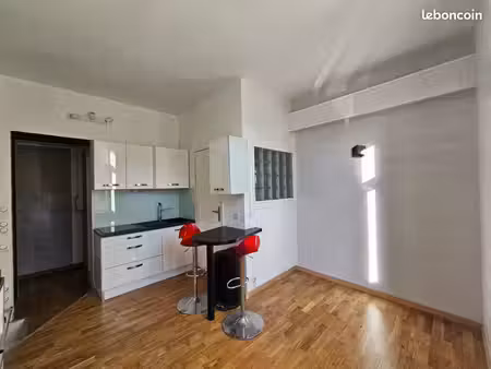 location t2 souplex