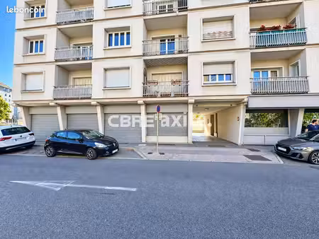 local commercial 98 m² chambéry