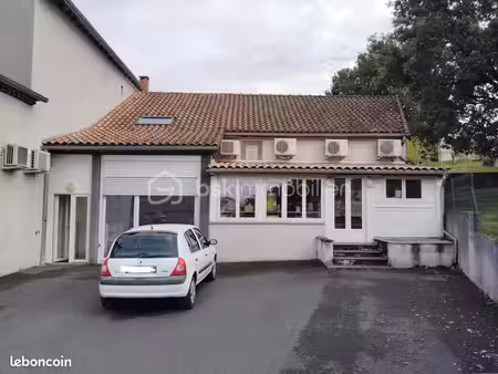 atelier 49 m²
