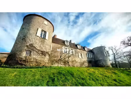 château à vendre à confolens