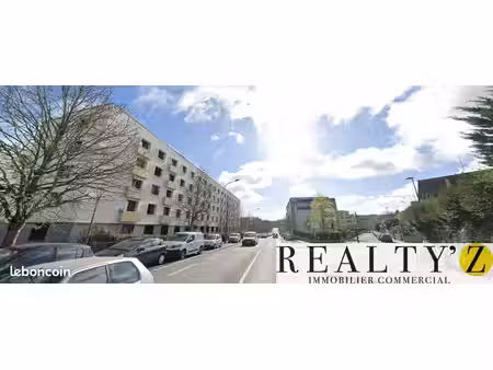 local commercial 100 m²