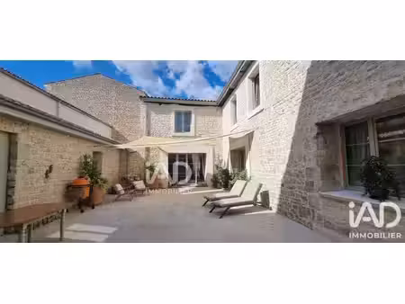 longère à vendre dans le quartier saint médard