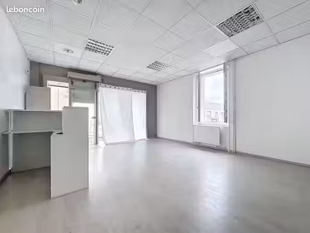 local commercial 47 m² la roche sur yon