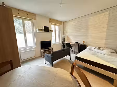 location appartement 1 pièce  25.00m²  le havre