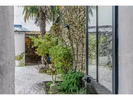 maison familiale de caractère (186 m²) : rénovation soignée  4 chambres  jardin et dépenda