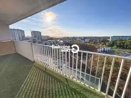 vente appartement 4 pièces à lorient kervenanec - le ter (56100) : à vendre 4 pièces / 70m