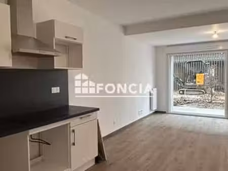 location appartement 2 pièces à saint-nazaire (44600) : à louer 2 pièces / 46m² saint-naza