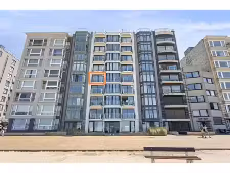 appartement avec deux chambres et coin nuit sur le front ...