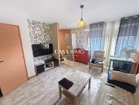 marseille 1er saint charles - t1 bis de 27m2 - cave - parking p