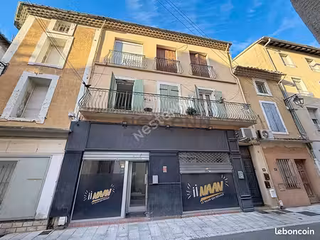 immeuble 12 pièces 258 m²