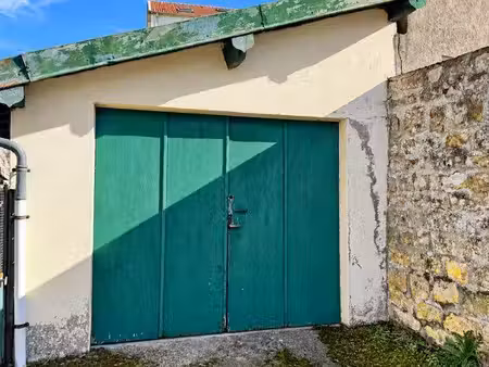 garage 30 m² – possibilité de transformation en studio