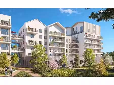 local commercial neuf sur un bel angle proche des flux de bonneuil