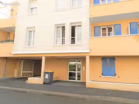appartement 3 pièces 65 m²