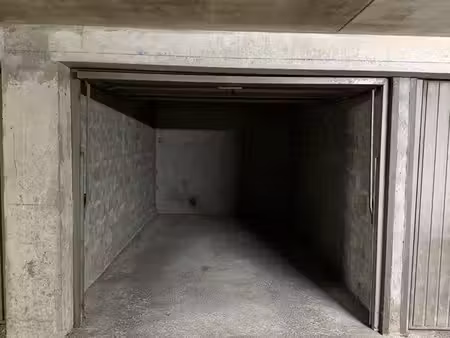 garage à louer