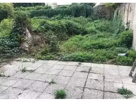 studio f1bis 29m² avec jardin privatif de 200 m²