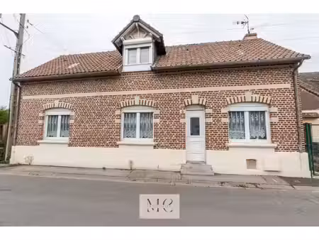 maison individuelle - plus de 130 m2 - beau potentiel