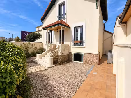 maison familiale a fort potentiel - quartier des blanches