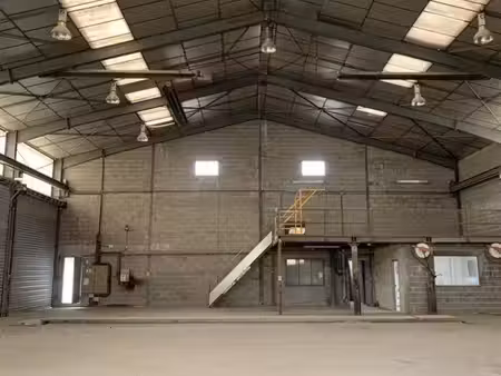 location entrepôt portet sur garonne 31120 675m²