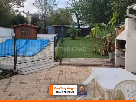 maison de 125 m² avec piscine  3 chambres à thouars