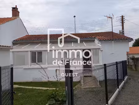 maison entièrement rénovée proche commerces la roche sur yon 3 pièce(s) 59.48 m2