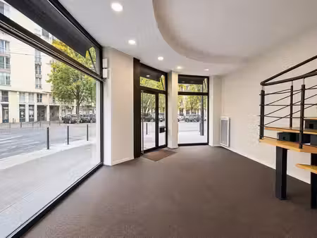 location local d’activités paris 75016 60m²