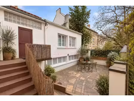 nantes - jardin des plantes / gare - appartement-maison avec 2 chambres et terrasse de 35 