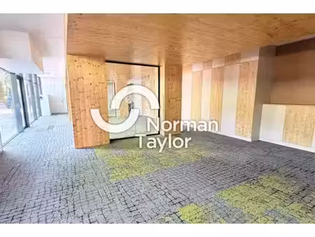 location commerce montpellier 34000 171m²