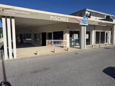 location commerce sainte maxime 83120 300m²