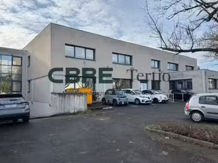 vente bureau tours 2 067 m²
