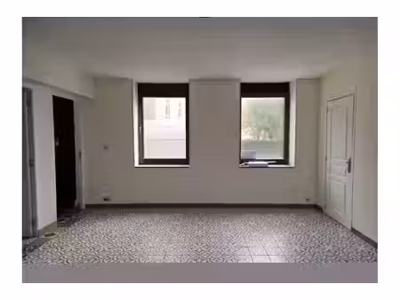 appartement à louer à chaussée brunehault 387 aubechies (vbe84752)