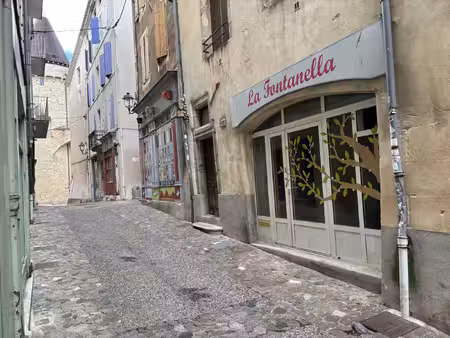 achat local commercial 92m² aubenas 07200