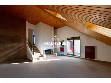 duplex avec terrasses  parkings et vue dégagée