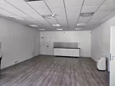 achat local professionnel 2 063m² tours 37000