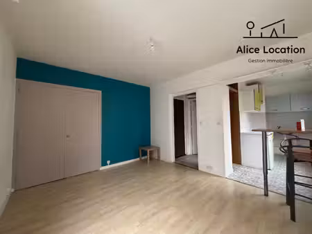 location appartement 1 pièce 25m² thonon les bains 74200