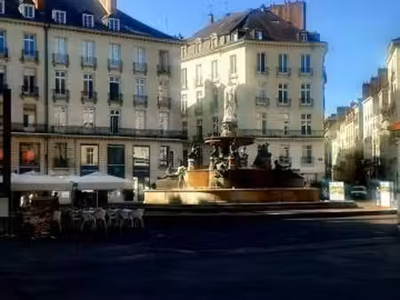 location commerce nantes 44000 88m²