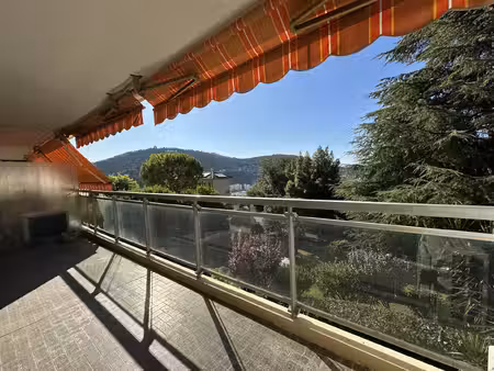a louer à nice  quartier de cimiez  superbe 4p refait à neuf