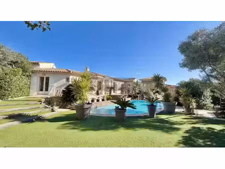 vente maison 6 pièces 175 m2 à saint-aygulf