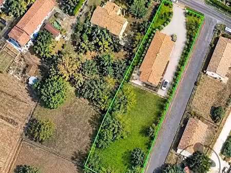 vente terrain à batir 1700 m² à les eglisottes-et-chalaures (33230)  40 000 €