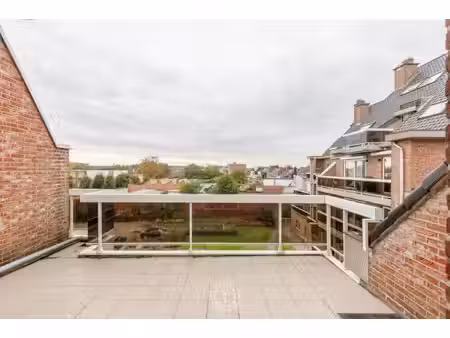appartement te koop in sint-niklaas met 2 slaapkamers