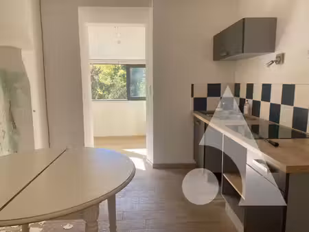 appartement provençal à salernes 2 pièce(s)