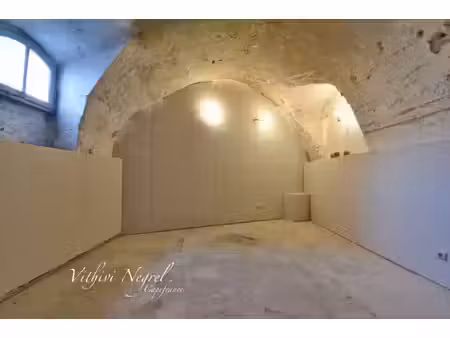 local professionnel à vendre mouries 2 pièce(s) 36m2 48 000€